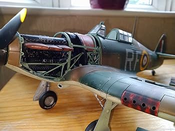 Amazon | エアフィックス 1/24 イギリス空軍 ホーカー